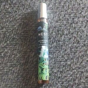 NEST Fragrances Midnight Fleur Perfume Rollerball - Green and Blue